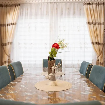 Апартаменты Messe Naehe 4 *
